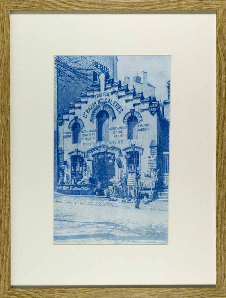 Grand bazar Nouvelles Galeries à Le Palais, Belle-Ile-en-Mer, Cyanotype